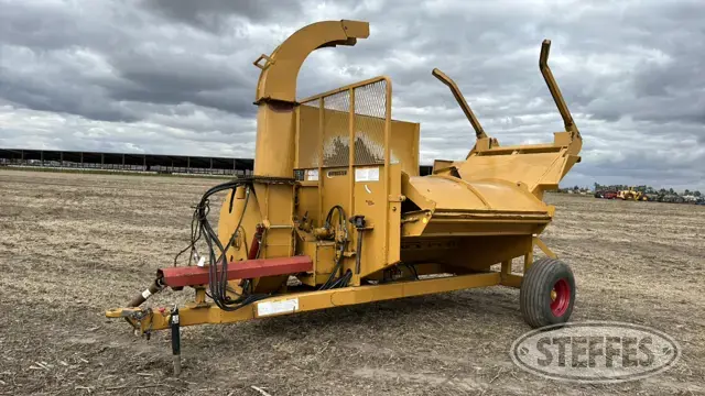 2006 Haybuster 2564