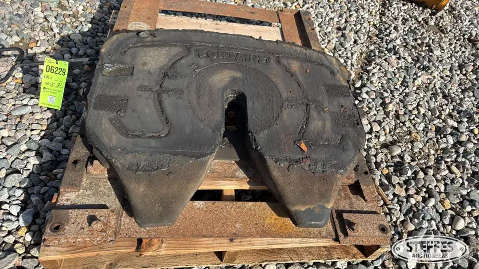 Fontaine air slide 5th wheel Truck-Trailer Part