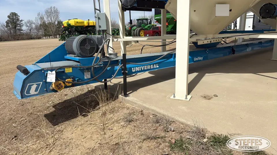Universal UniVey under-bin conveyor Transfer-Jump Augers and Conveyor