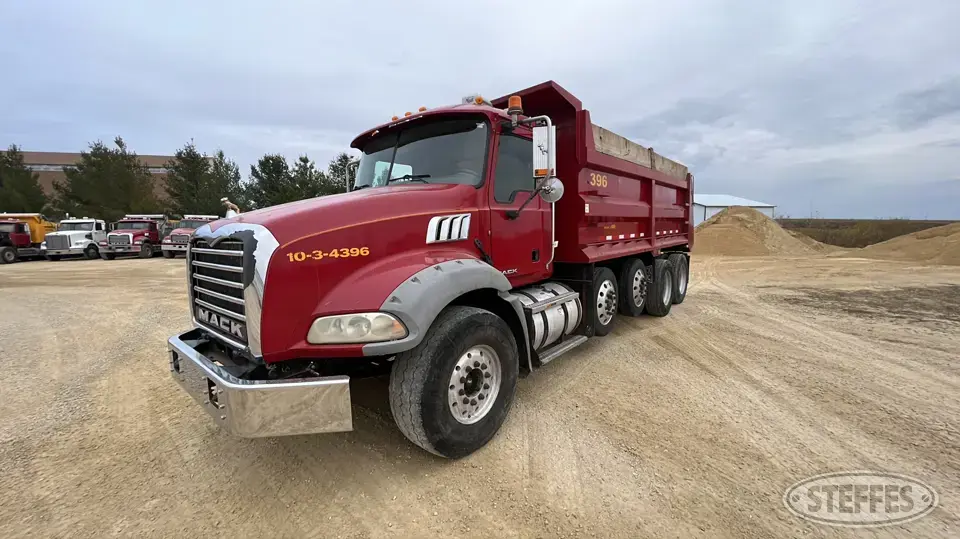2010 Mack GU813 Dump Truck