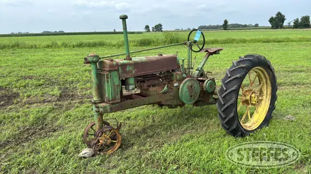 1937 John Deere B