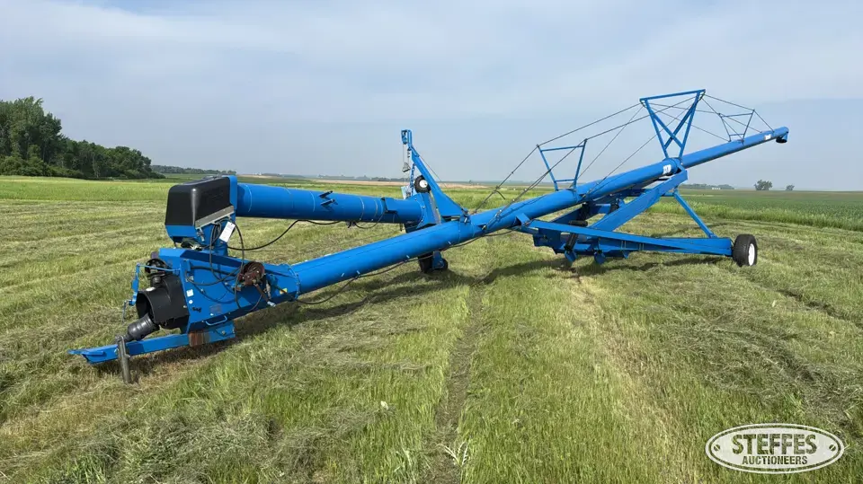 2010 Brandt 1370 Swing Hopper Auger