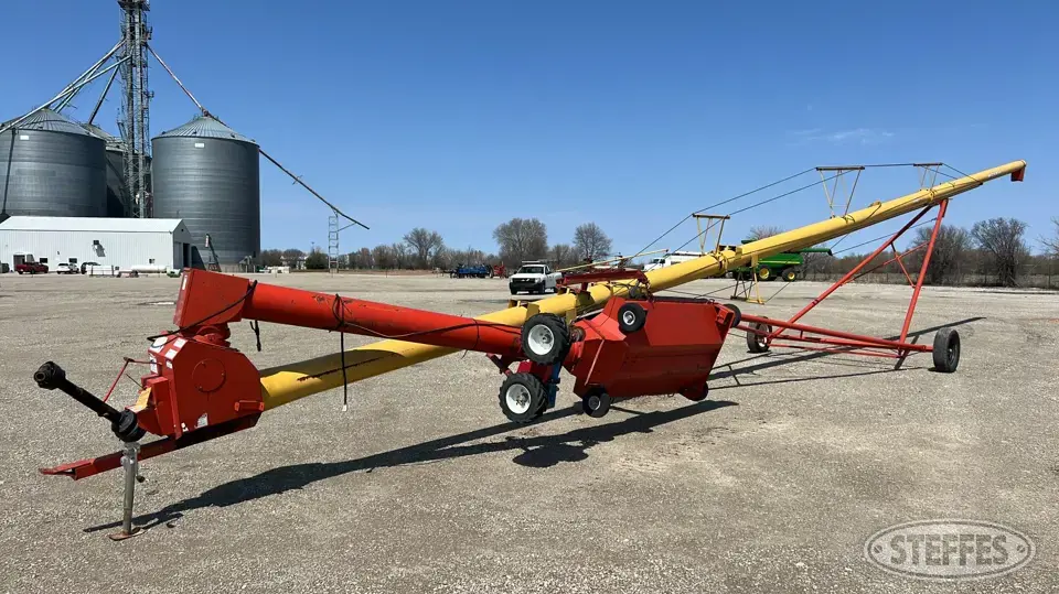 Westfield 100-71 Swing Hopper Auger