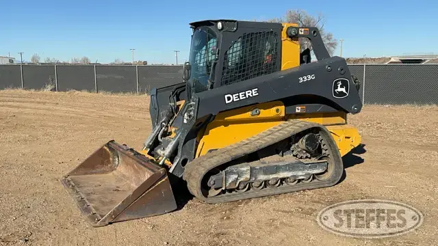 2022 Deere 333G