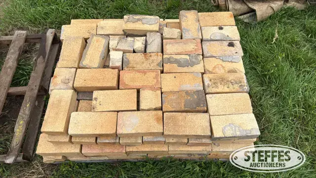 Bricks & tarps