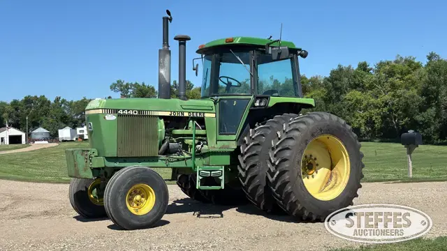 1979 John Deere 4440