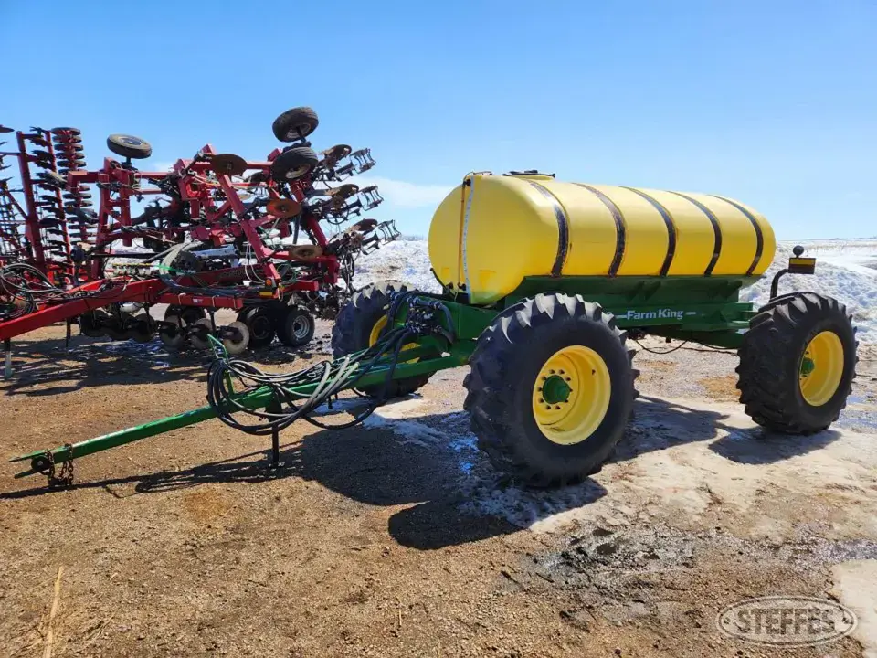 Farm King Liquid Nurse Tank