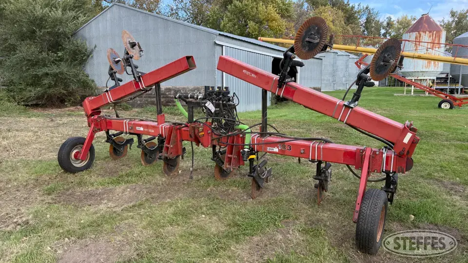 Case IH 183 Liquid Side Dresser