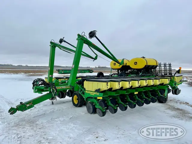 2004 John Deere 1780