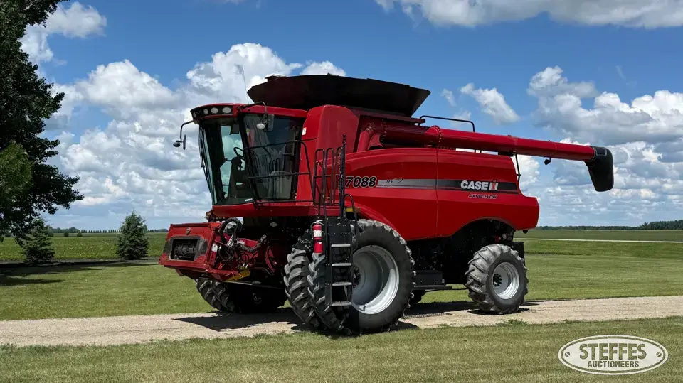 2011 Case IH 7088 Combine