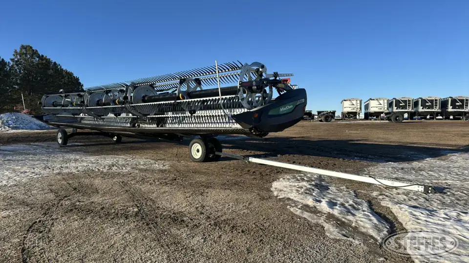 2023 MacDon FD240 Draper Head