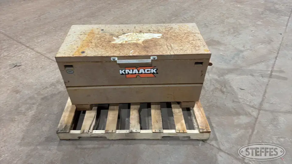 Knaack job box Storage and Bench