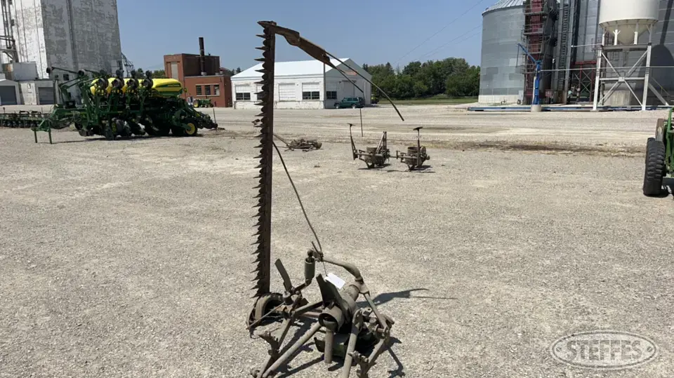 John Deere 9 Sickle Mower