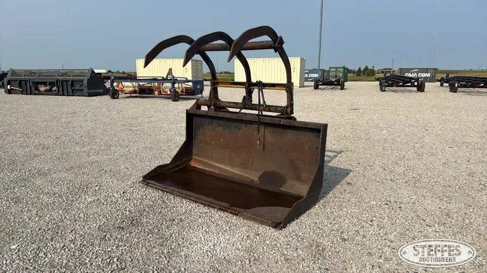 Skid steer grapple bucket Skid Steer Bucket