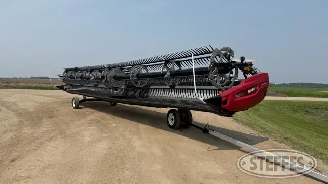 2023 MacDon FD240