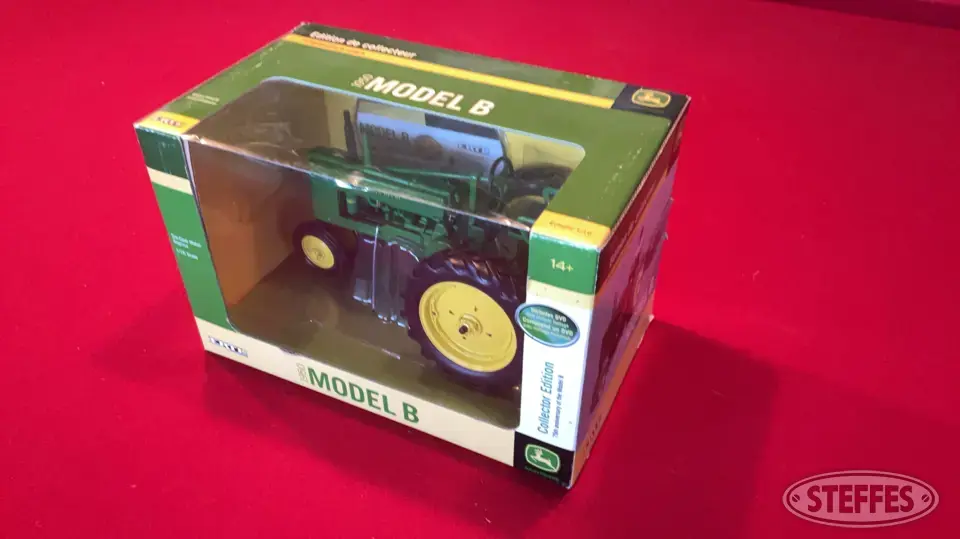 John Deere 1950 B Collector Edition Toy