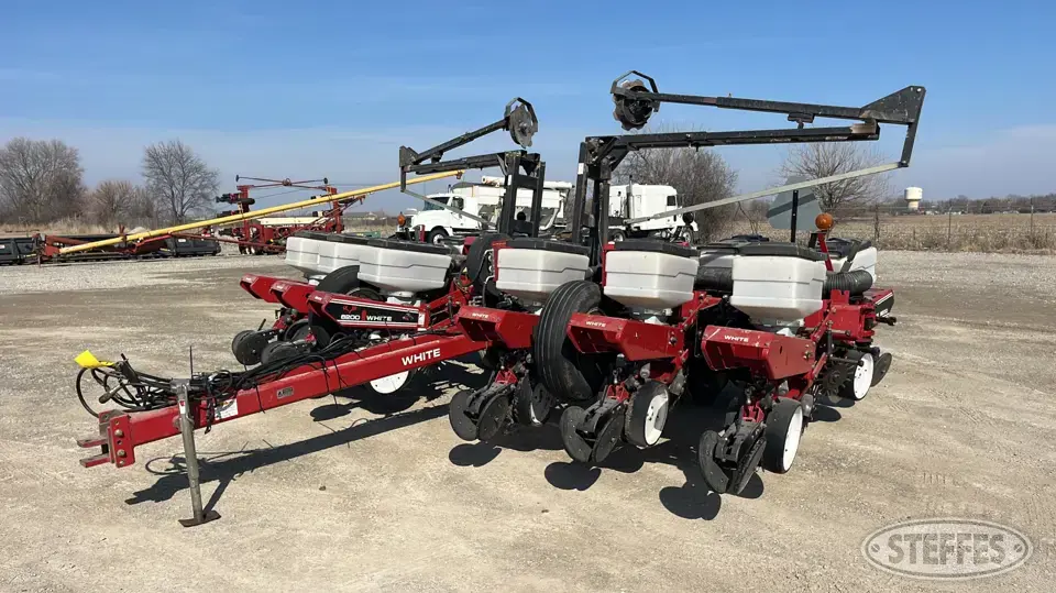 White 6200 12 or More Row Planter