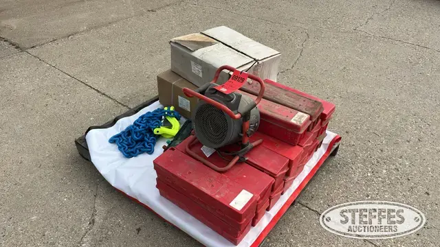 Pallet of electric fencing