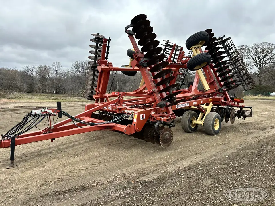 Kuhn Krause Excelerator Vertical Tillage