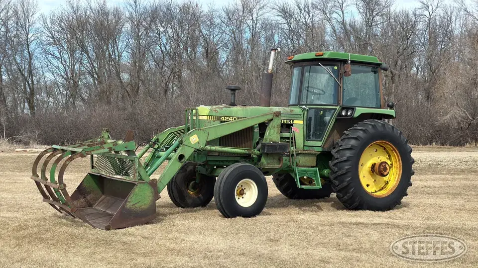 1979 John Deere 4240 2WD Tractor