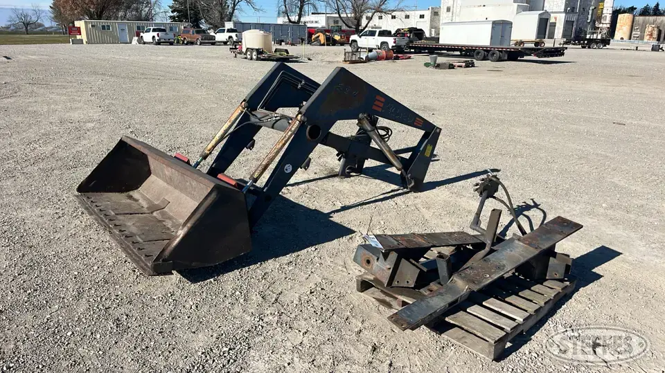 Allied 594 loader Tractor Loaders and Attachment