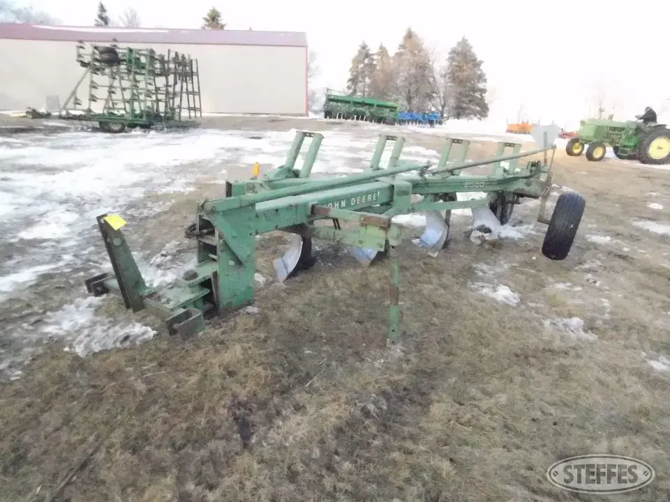 John Deere 2500 Plow