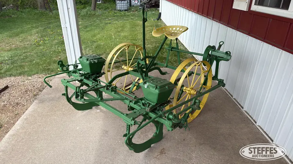 Hayes corn planter Horse Drawn