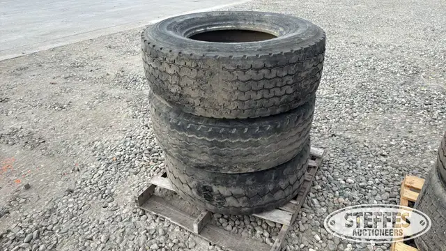 (3) 385/65R22.5 truck tires