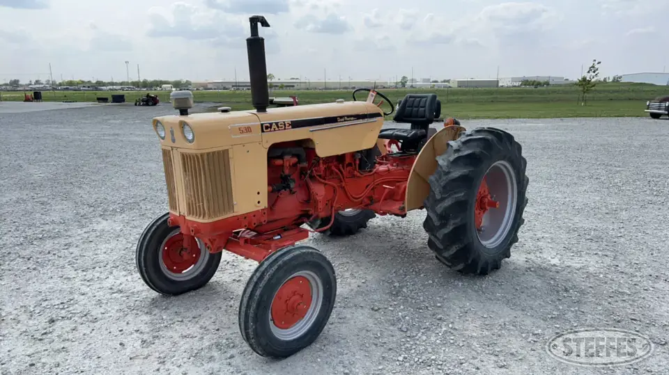 1968 Case 530 2WD Tractor