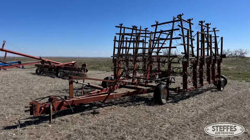 Melroe 420 Harrow