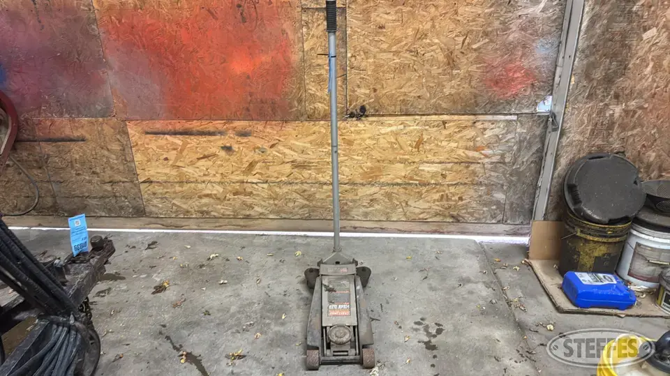 Craftsman floor jack Shop Equipment-Other