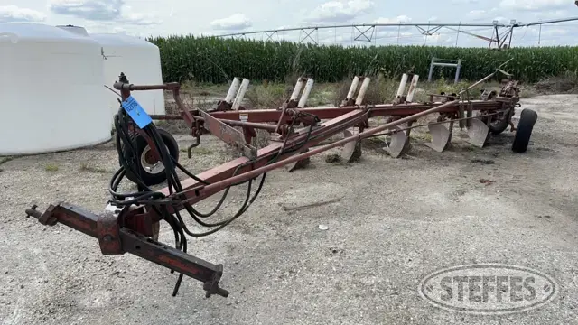 International 710
