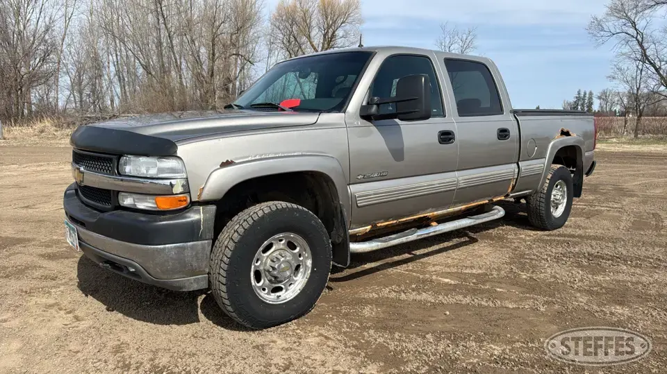 2001 Chevrolet Silverado 2500 HD LT 3 Quarter Ton Pickup