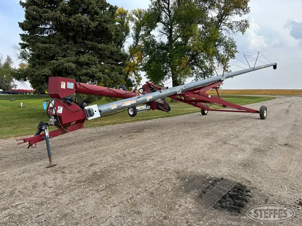 Hutchinson Swing Hopper Auger