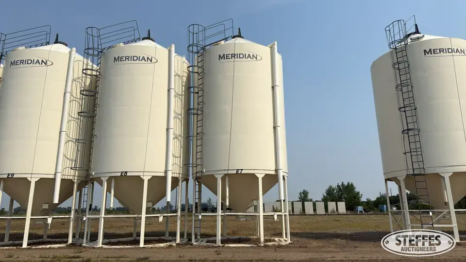 2011 Meridian M1620-40HD Hopper Bin