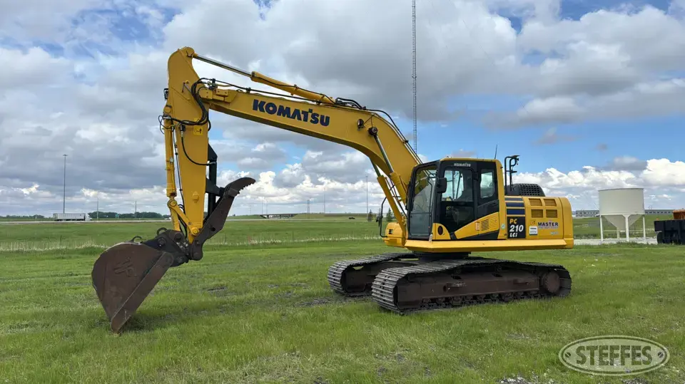 2017 Komatsu PC210LCI-10 Excavator