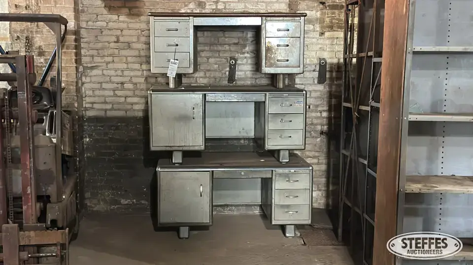 (3) Desks General Business Support Item