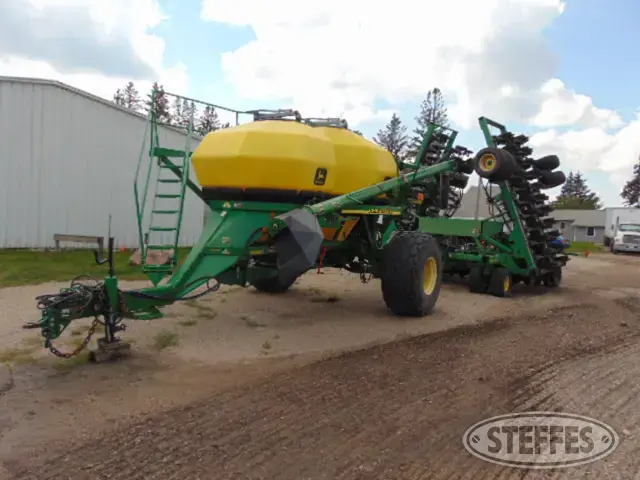 2002 John Deere 1860