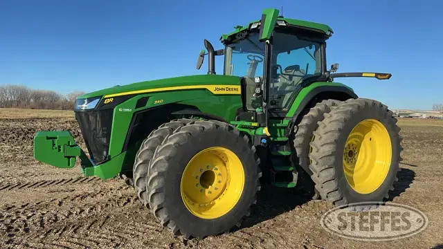 2023 John Deere 8R 340