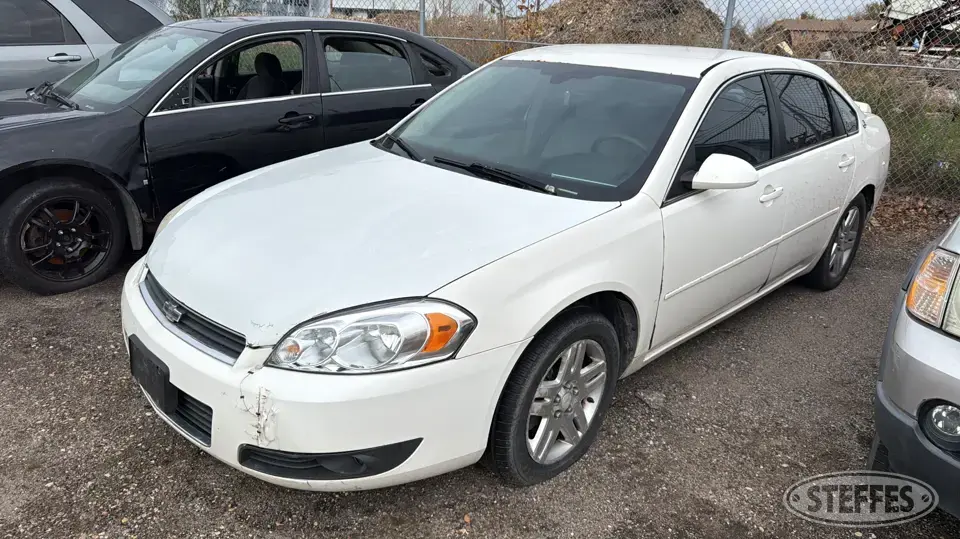 2008 Chevrolet Impala LT Car