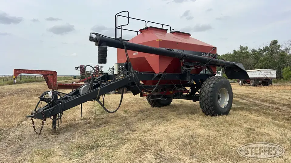 Case IH 2400 Commodity Cart
