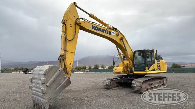 2016 Komatsu PC360LC-11