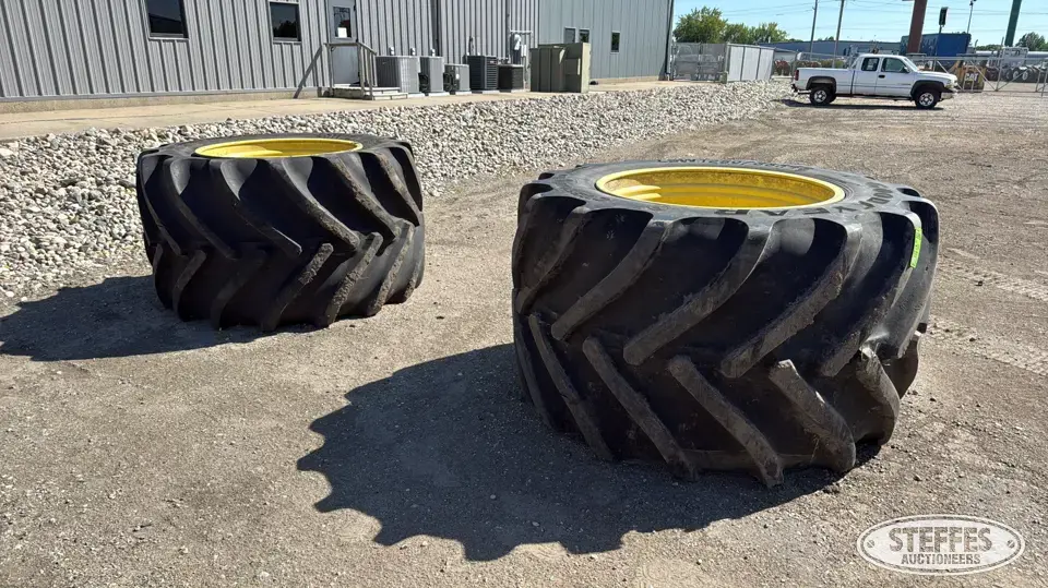 (2) Goodyear LSW 1250/35R46 tires Tractor-Implement Tire