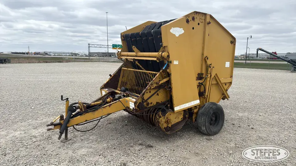 Vermeer 605G Round Baler