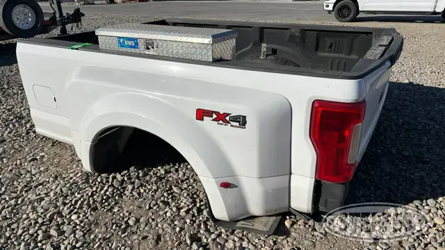 2017 Ford F-350 Pickup Box