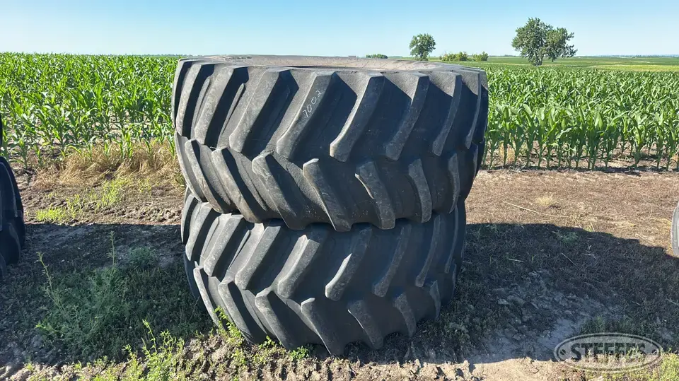 (2) Firestone 800/70R38 tires Tractor-Implement Tire