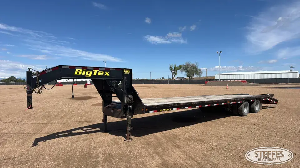 2014 Big Tex 25GN-28BK+5 Flatbed Trailer