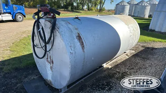 2,000 gal. fuel tank