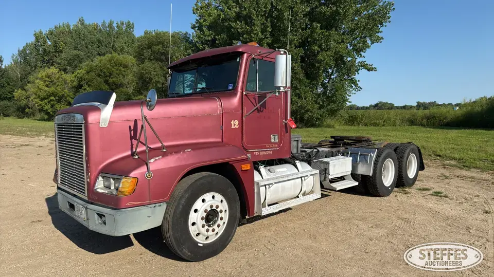 1994 Freightliner FLD120 Conventional Truck without Sleeper