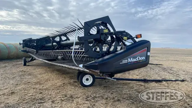 2012 MacDon FD70